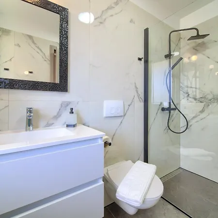Holiday home House Fra&la With Private Pool *