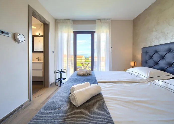 House Fra&la With Private Pool * Krk Town