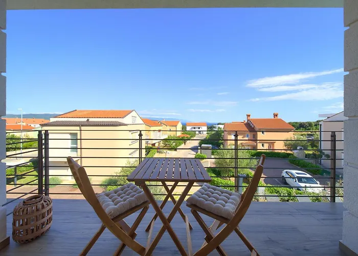 House Fra&la With Private Pool Ferienhaus